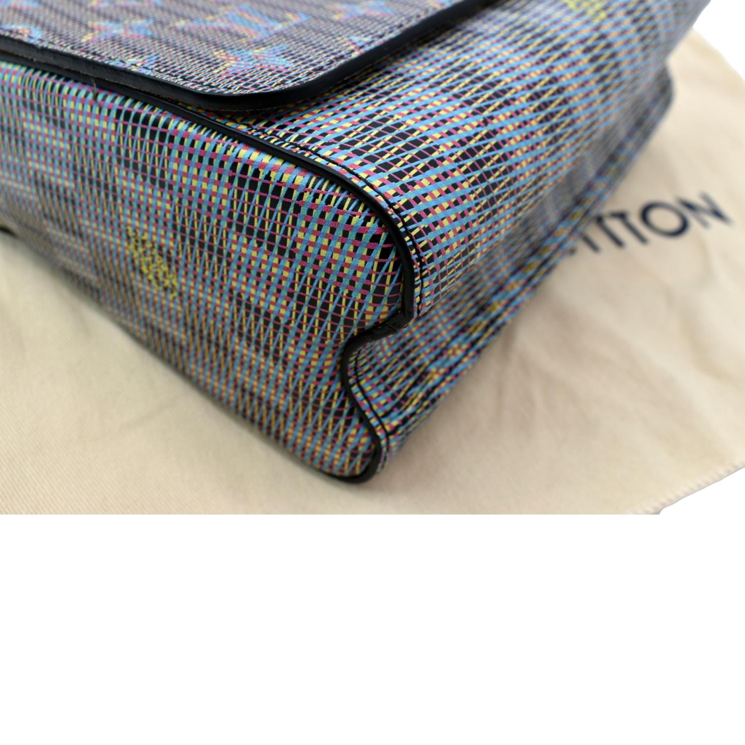 Louis Vuitton Galet Twist MM Shoulder Bag (RRP £3400)