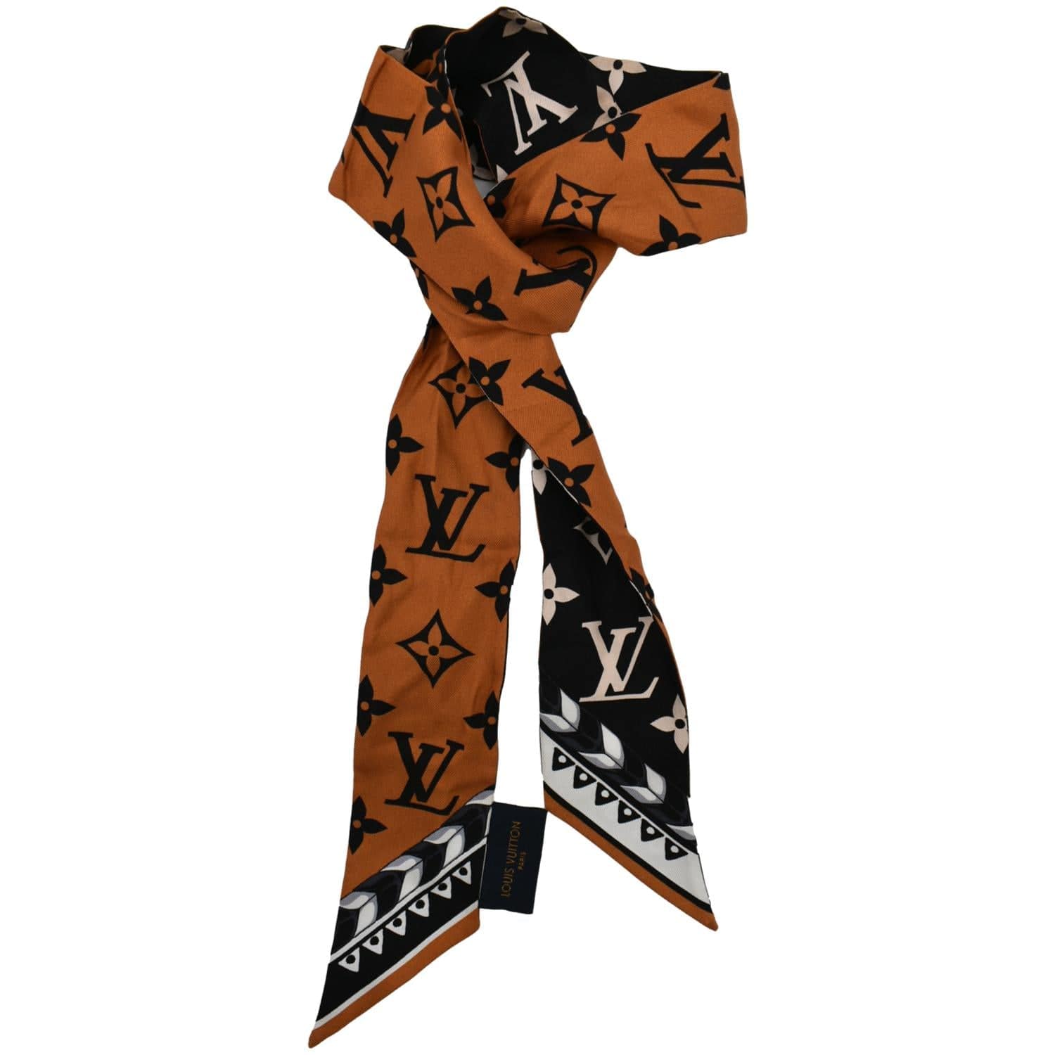 Interesting things about Louis Vuitton scarves
