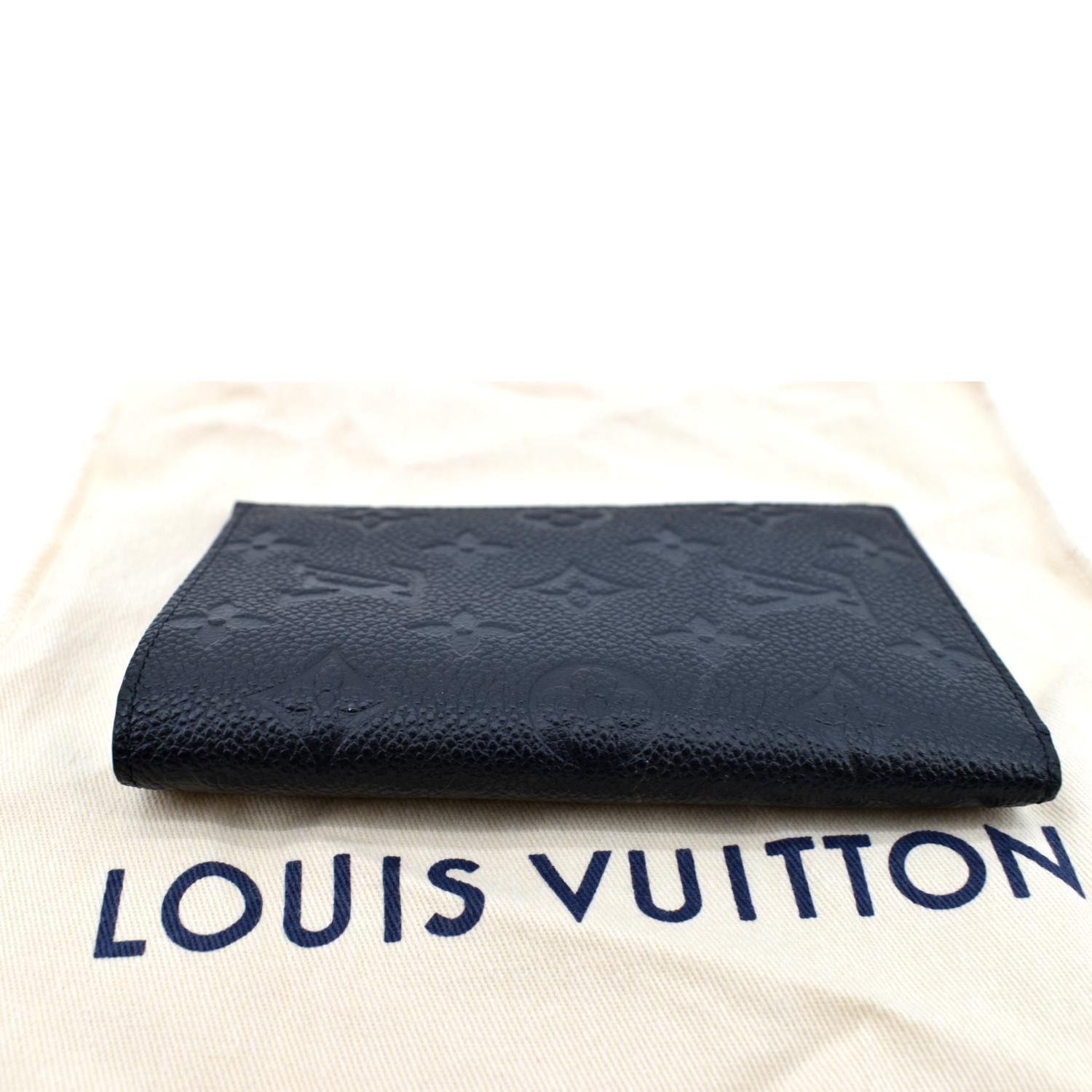 Louis Vuitton - Passport Cover - Monogram Leather - Black - Women - Luxury