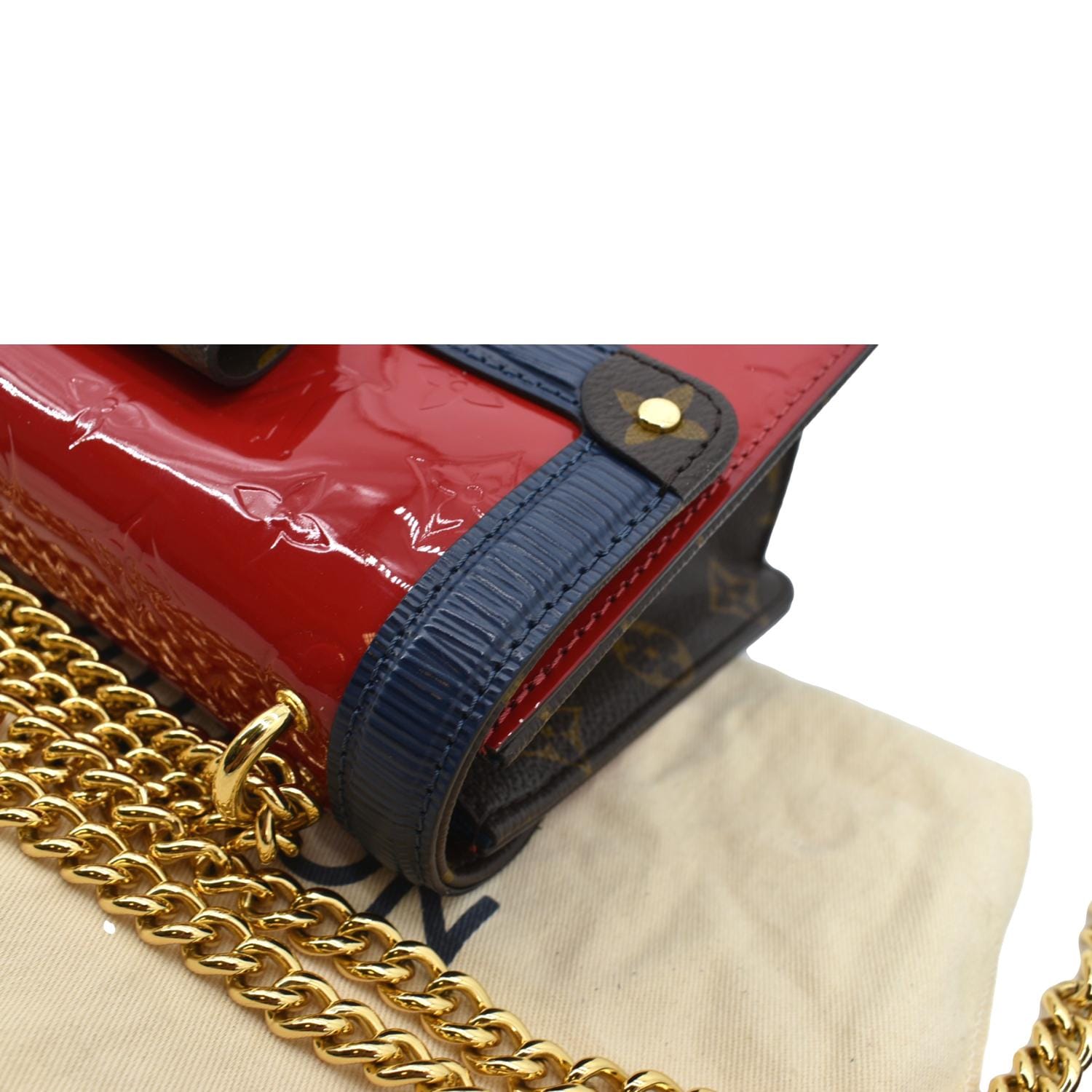 Louis Vuitton  Crossbody Bag Review 