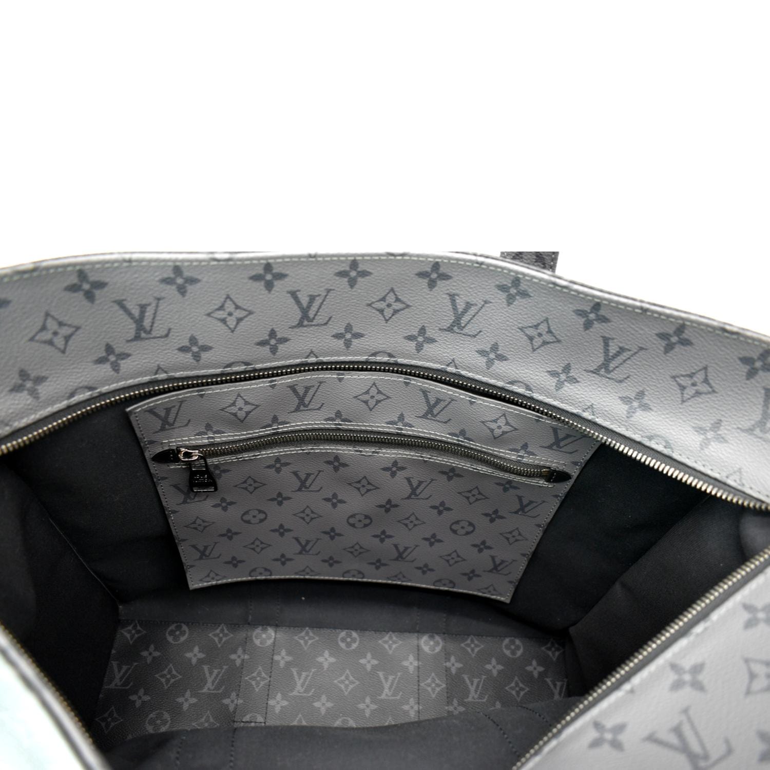 Louis Vuitton Limited Black Monogram Eclipse Cabas Light Drawstring Hobo  38lk324