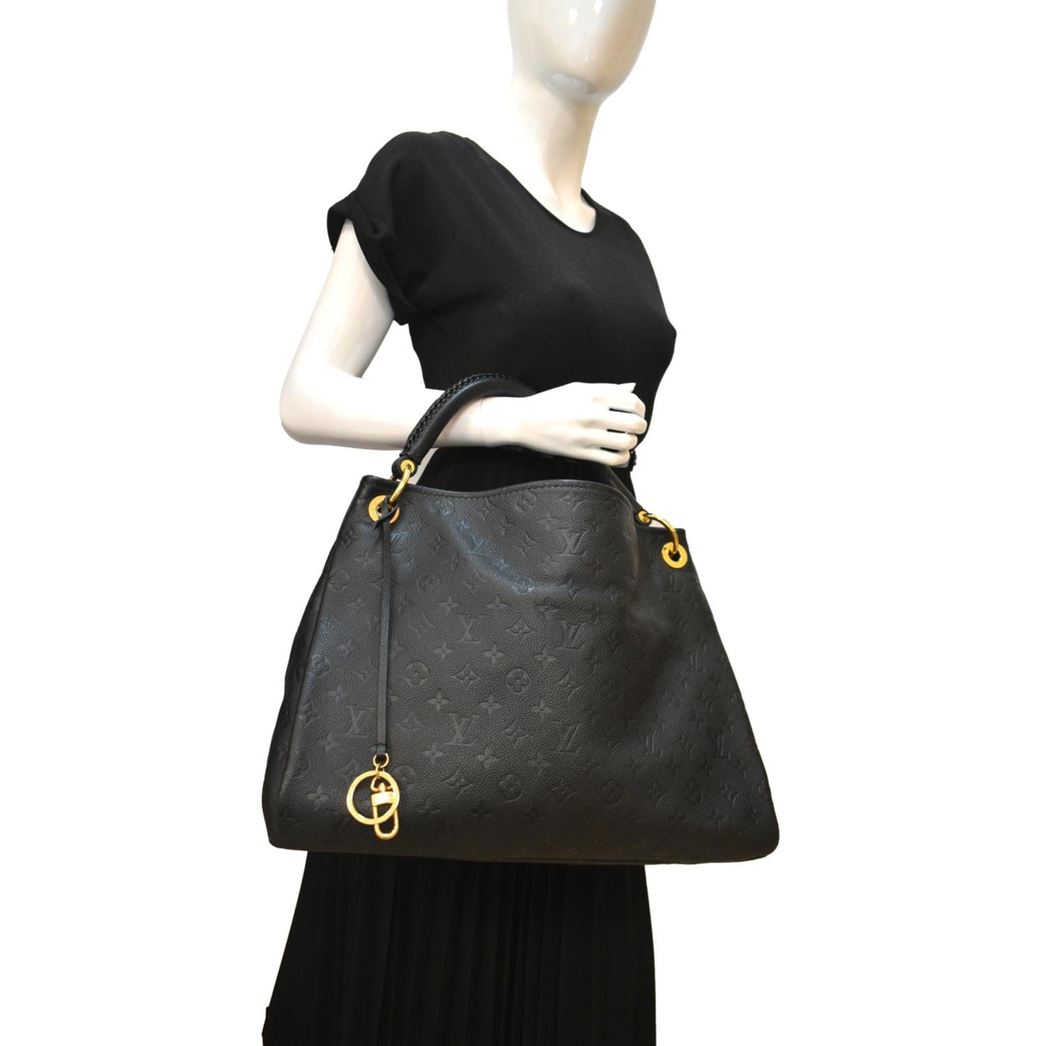 Louis Vuitton Black Denim Monogram XL Hobo Bag Artsy Leather ref.493381 -  Joli Closet
