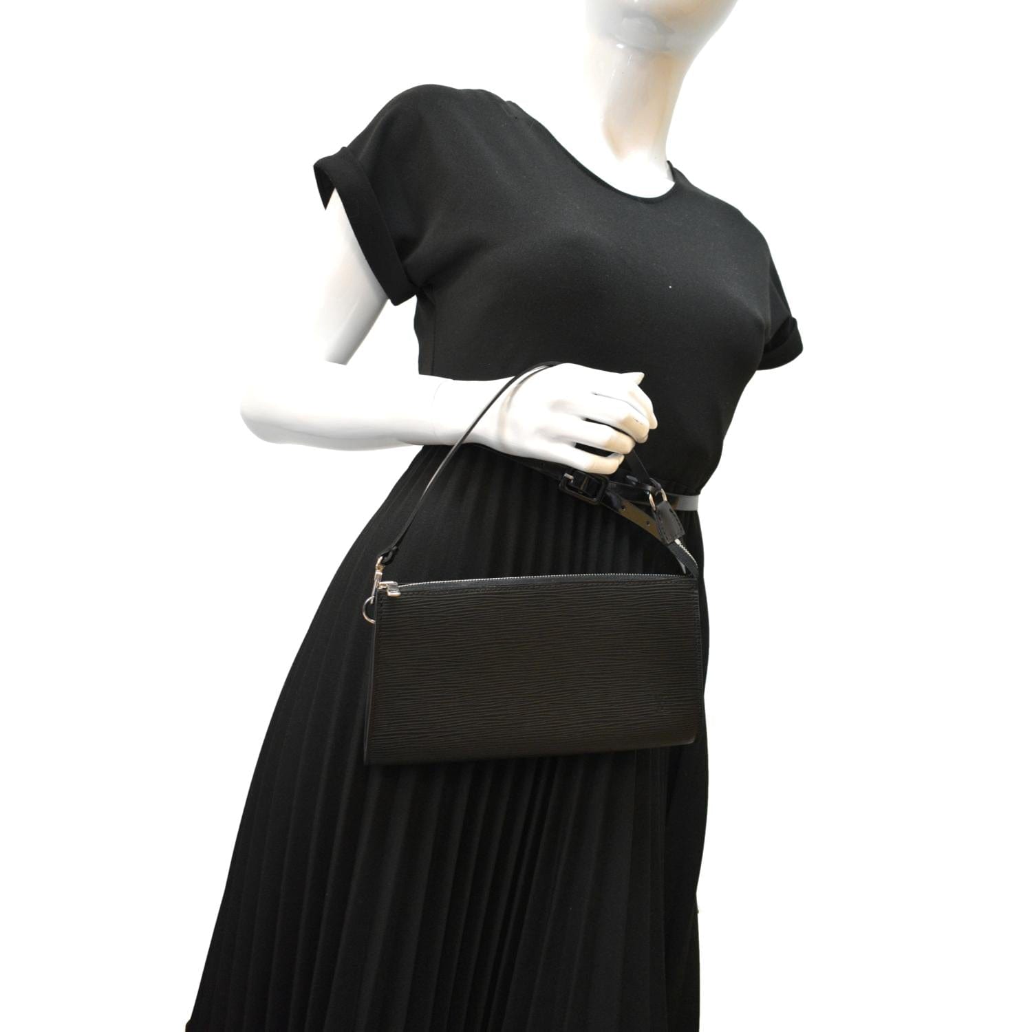 Louis-Vuitton-Epi-Pochette-Accessoires-Pouch-Noir-Black-M52942 –  dct-ep_vintage luxury Store