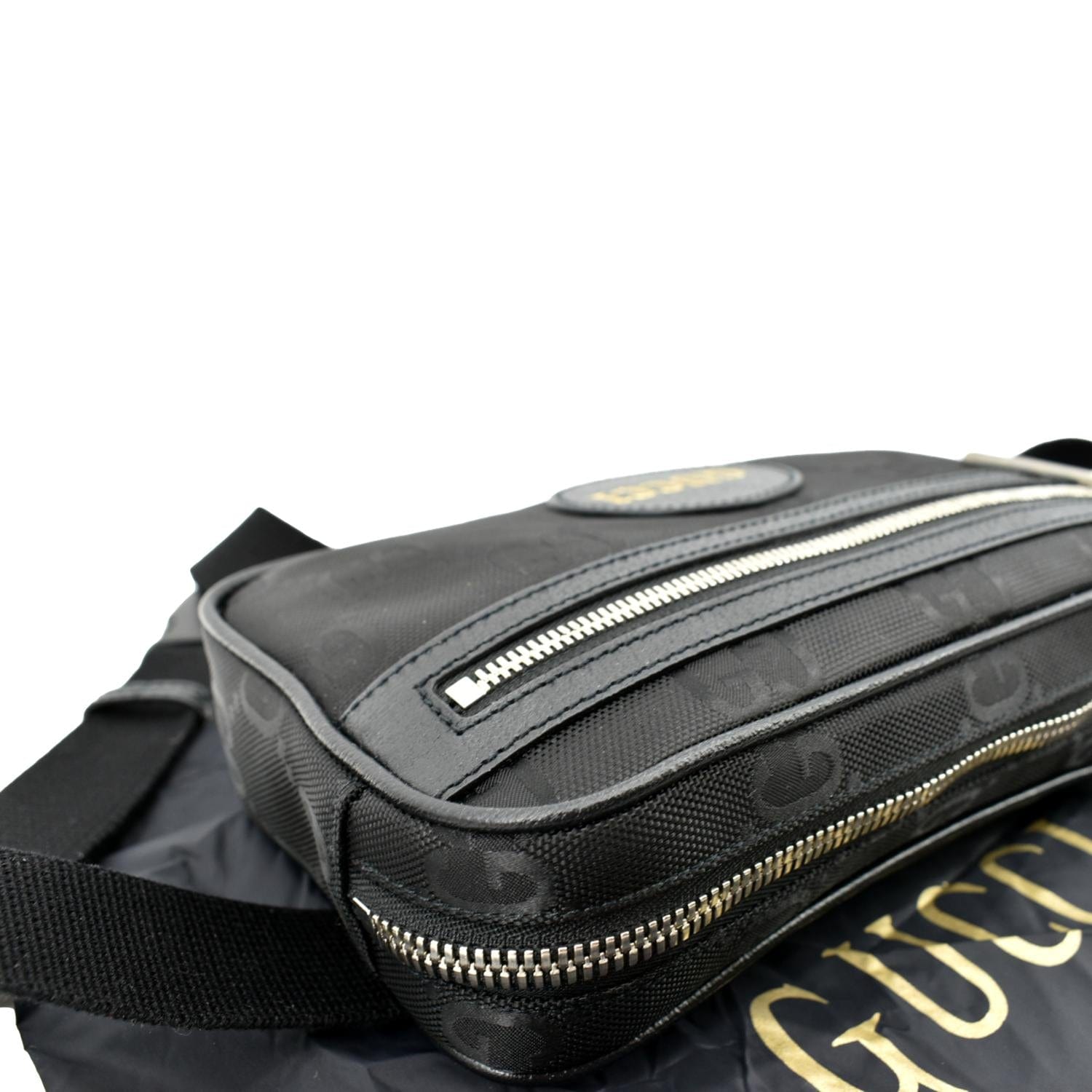 Guess Belt bag 2023 /Chest bag / belt bag Bag shoulder bag