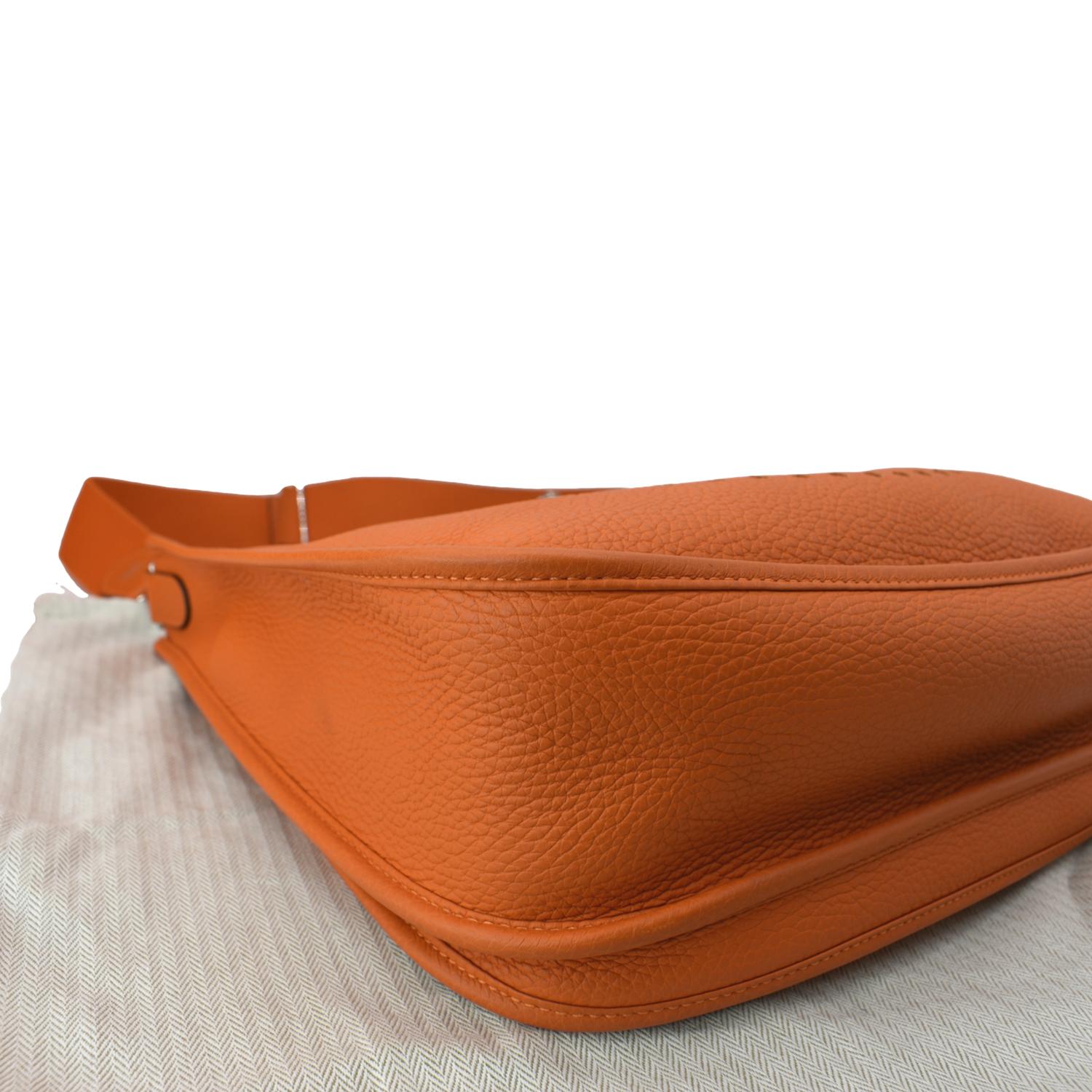 Berline leather crossbody bag Hermès Orange in Leather - 35076779