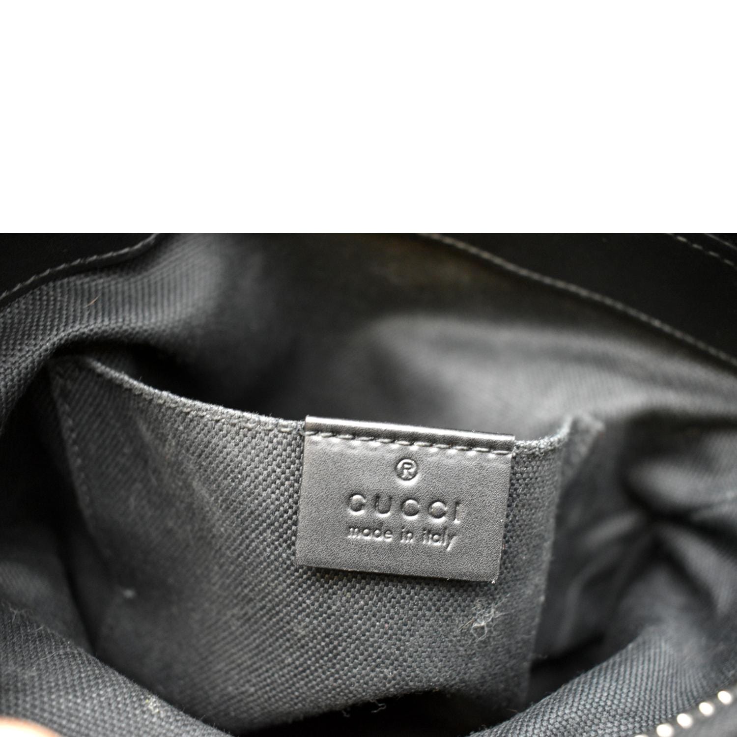 GUCCI GG Supreme Small Messenger Shoulder Bag Gray Black 523599 90191180