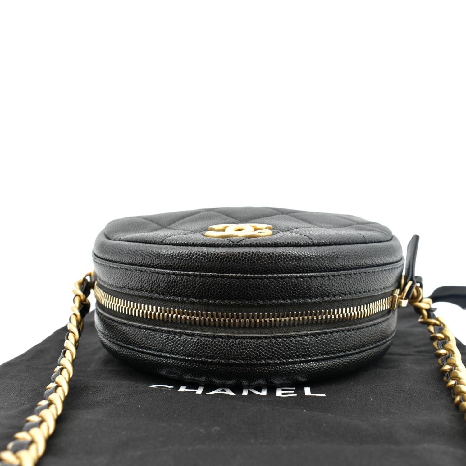 Chanel 2020 Round Vanity Clutch With Chain - Black Crossbody Bags