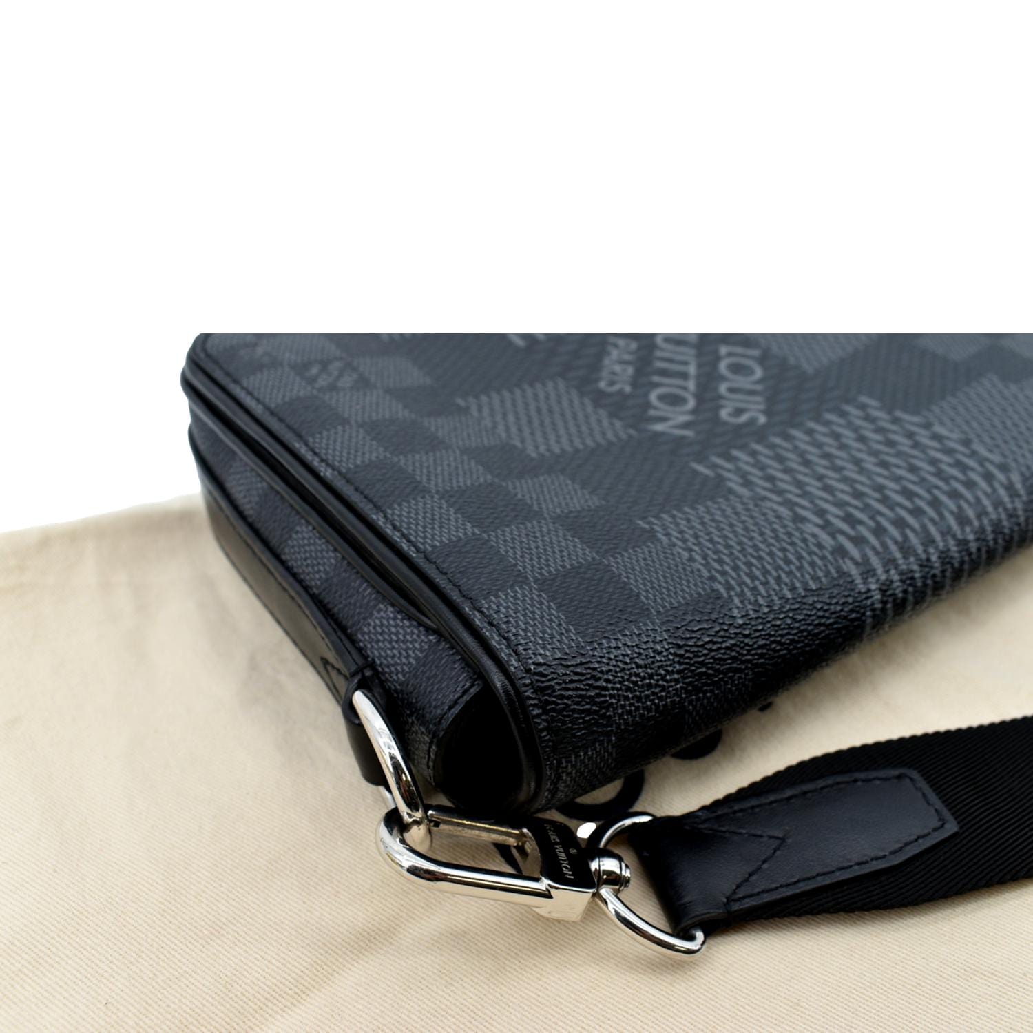 Louis Vuitton Scott Messenger Bag Damier Graphite - ShopStyle