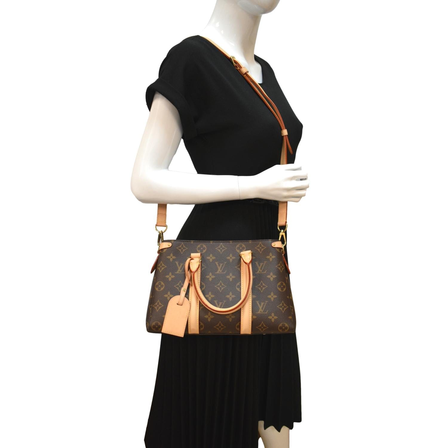 Louis Vuitton Soufflot Handbag 389455