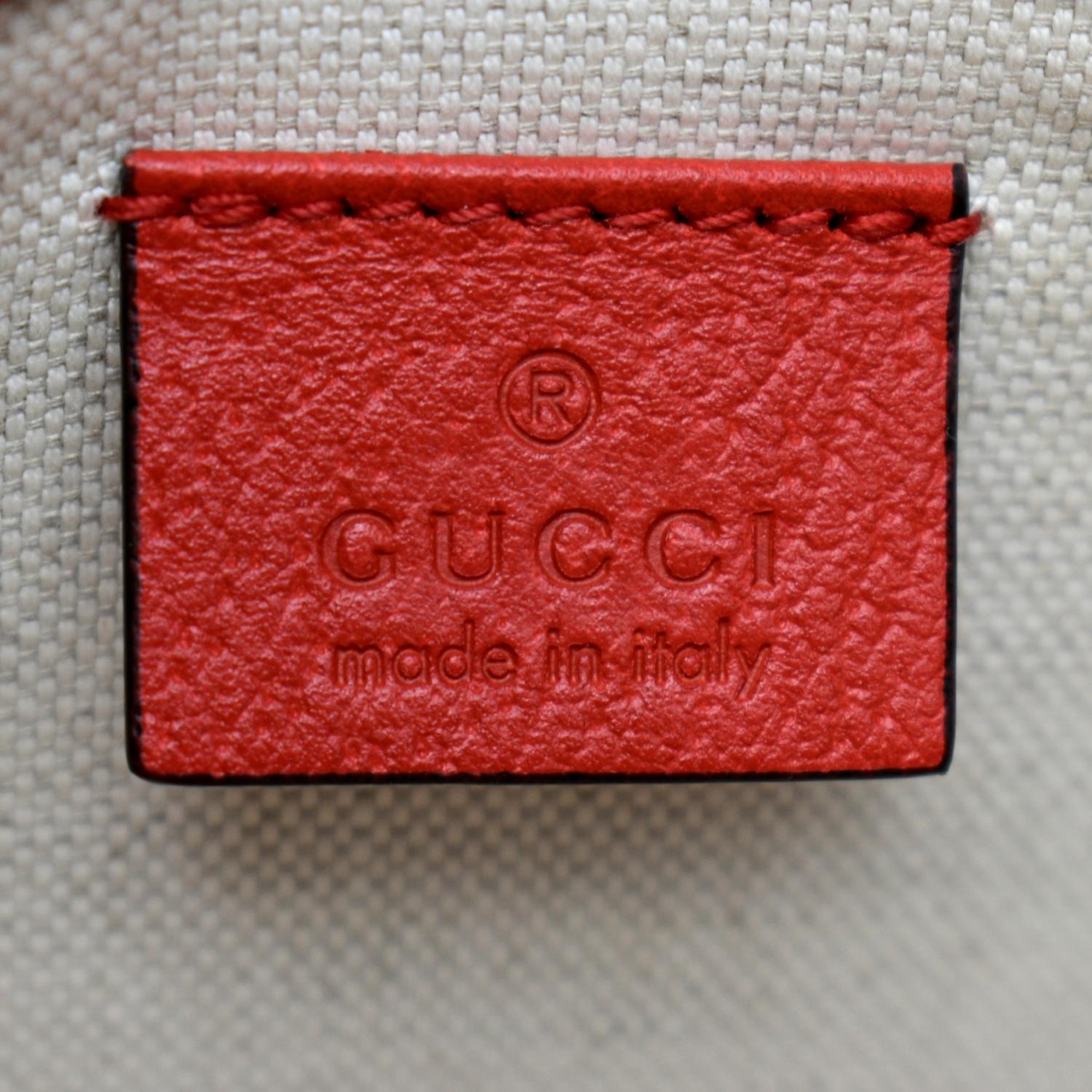 Authentic GUCCI GG Supreme Apple Belt Bag & Fanny Pack Red Leather #36631333