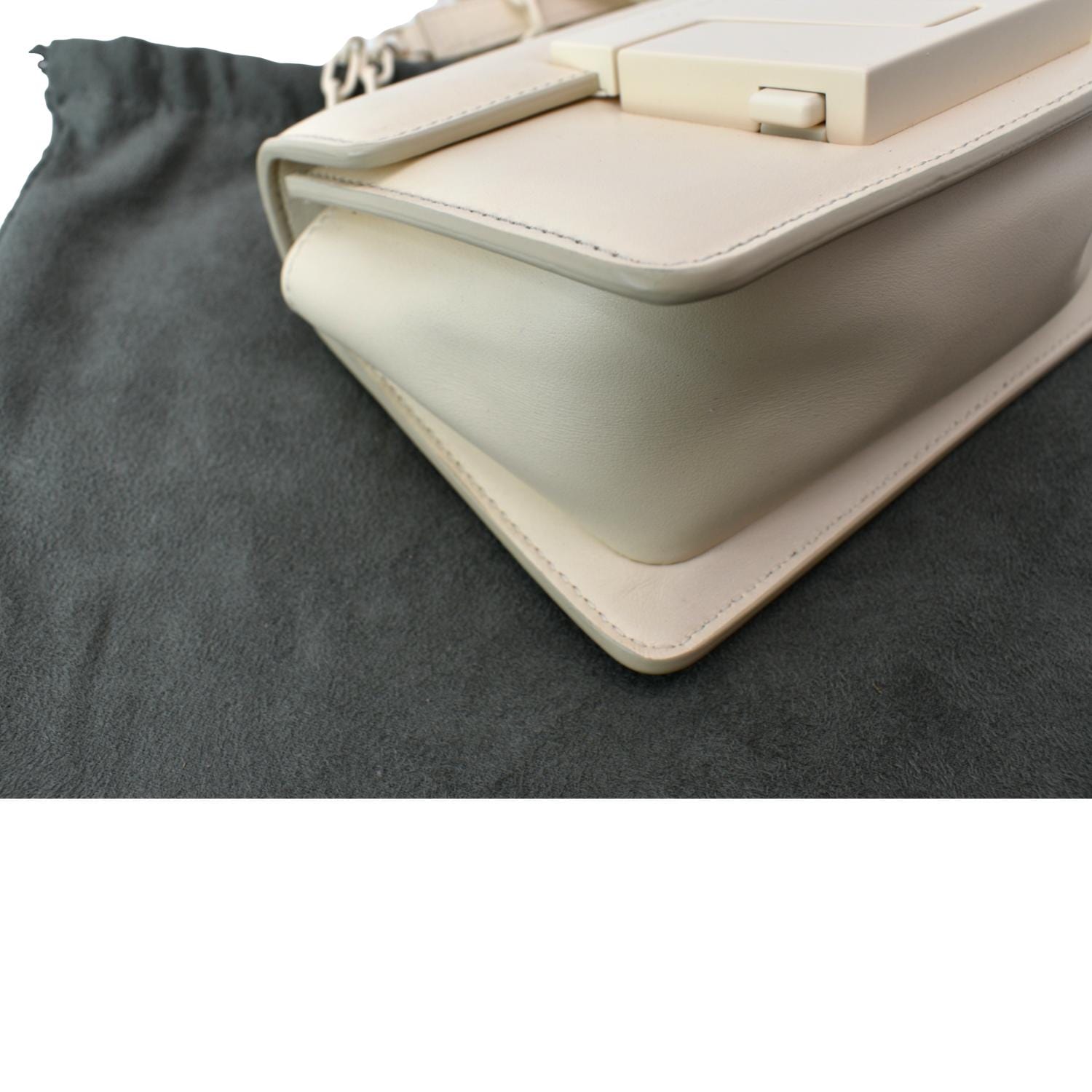 Tom Ford Beige Leather-trim mesh pouch  매치스패션, 모던 럭셔리 온라인 쇼핑