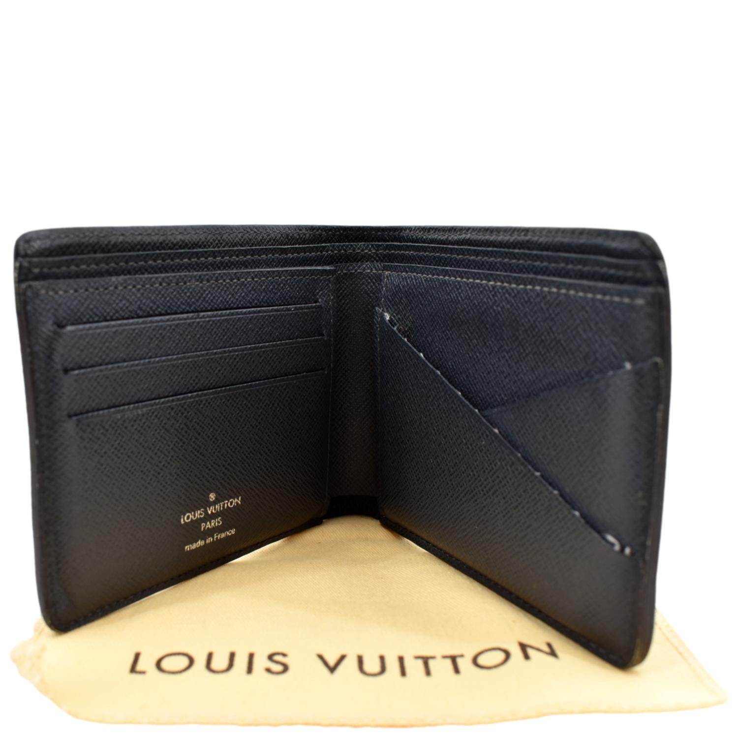 Shop Louis Vuitton EPI LV MULTIPLE WALLET Noir/Blue Marine Folding