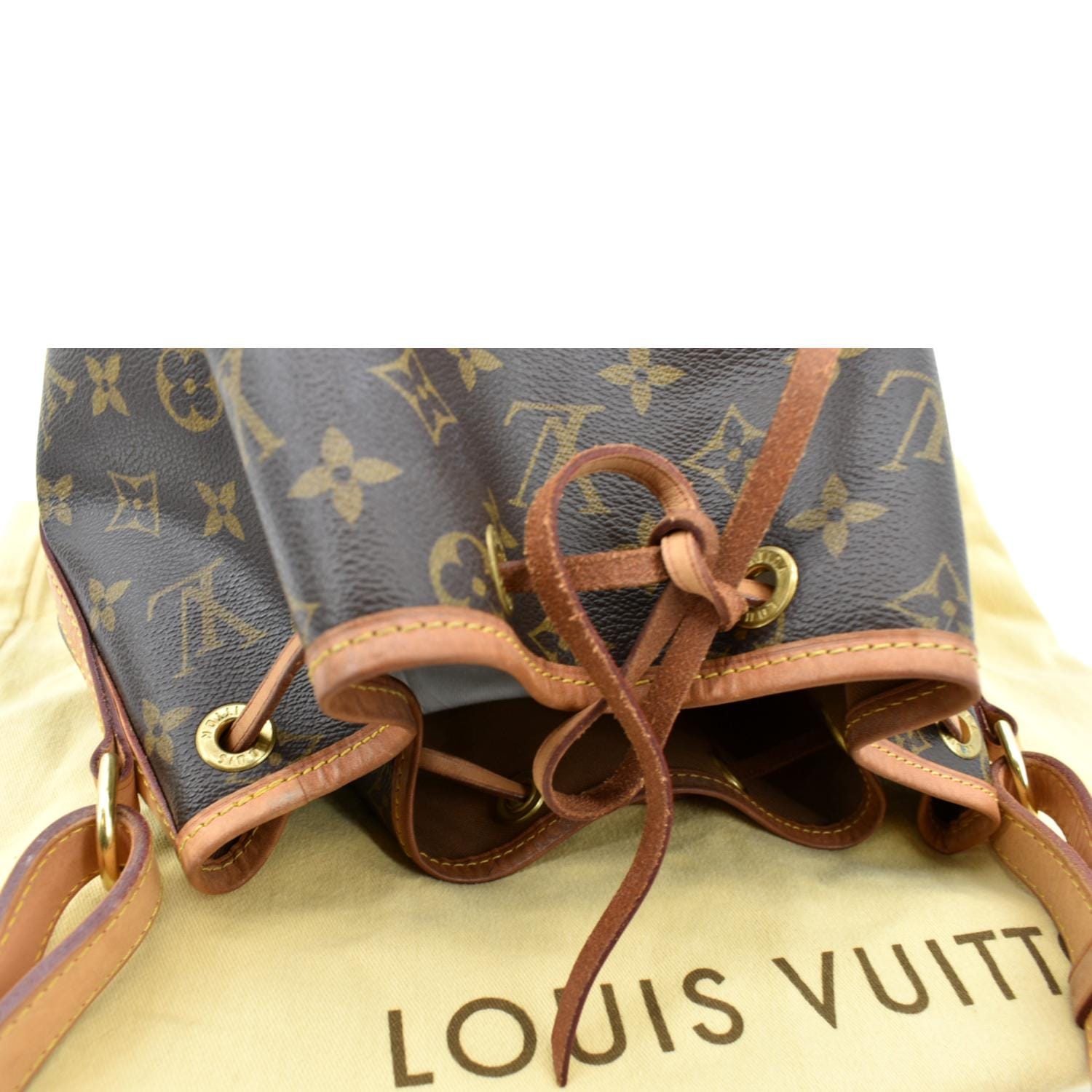 Authentic Louis Vuitton Noe’ Bucket & Drawstring Bag Brown Canvas