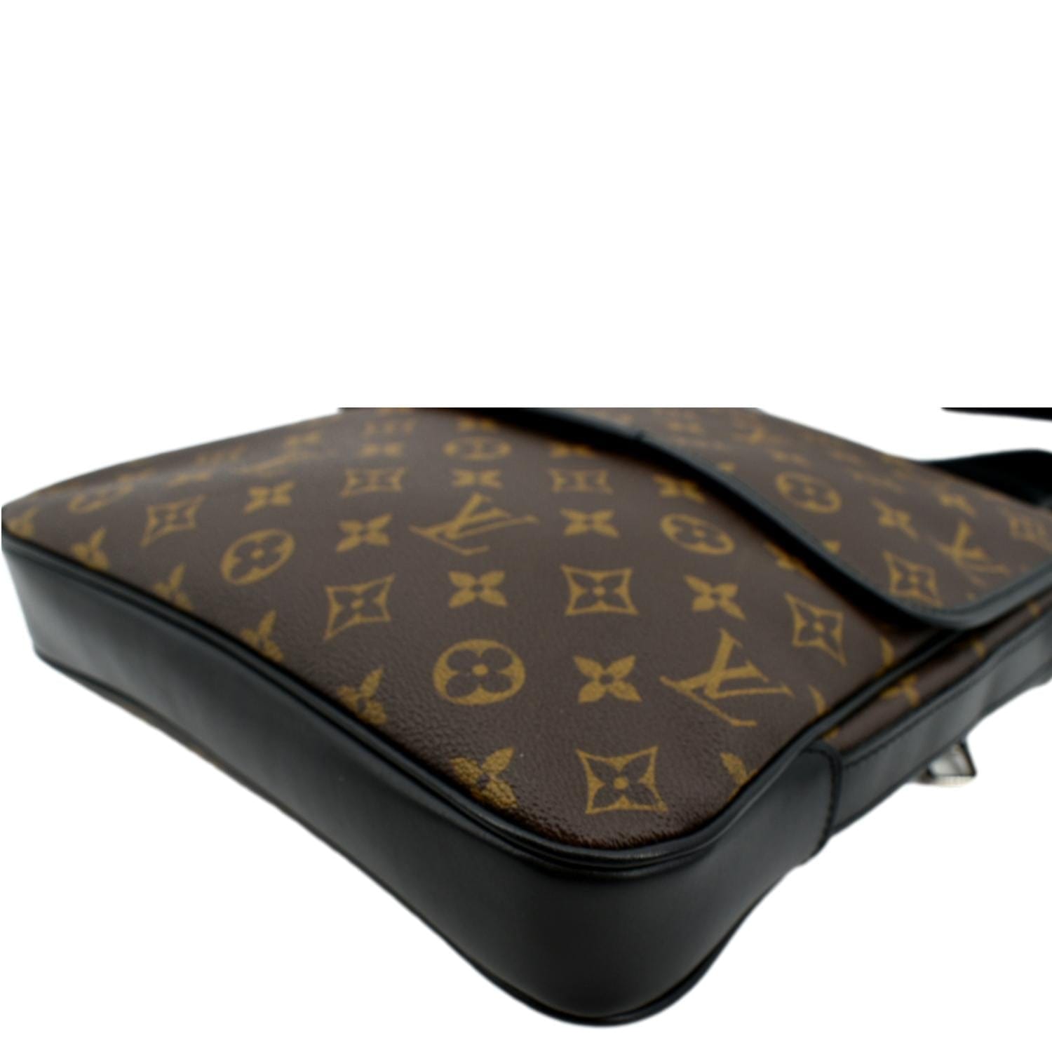 Louis Vuitton Monogram Macassar Bass MM - Brown Messenger Bags