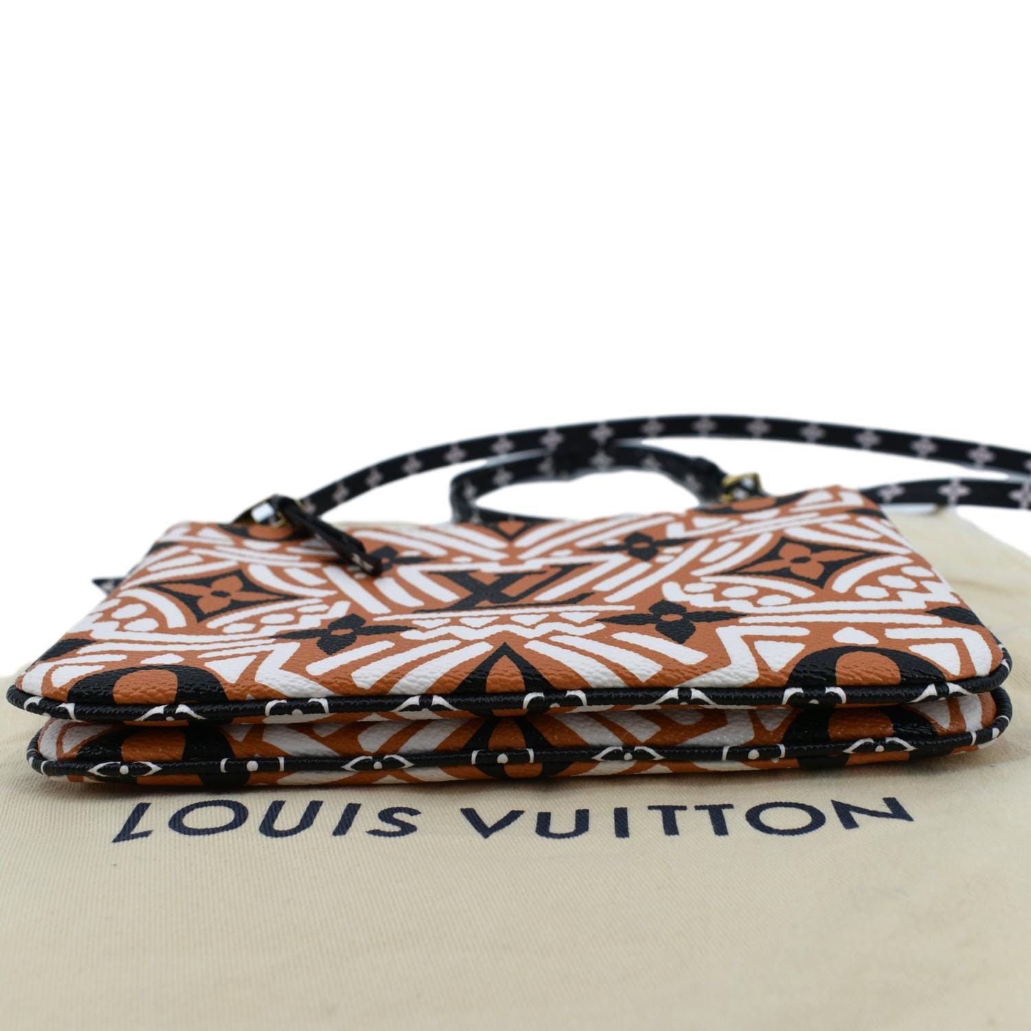 Louis Vuitton Giant Monogram Double Zip Pochette (SHF-22310) – LuxeDH