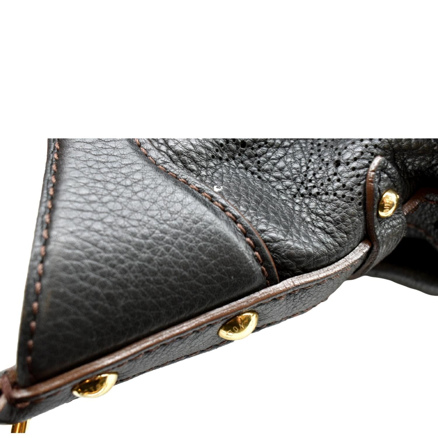 💯AUTHENTIC LOUIS VUITTON MAHINA L Noir Black Monogram Leather Hobo  Shoulder Bag
