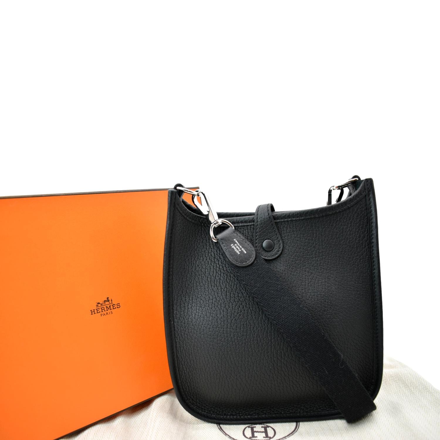 Hermès Clemence Evelyne III 29 - Black Crossbody Bags, Handbags
