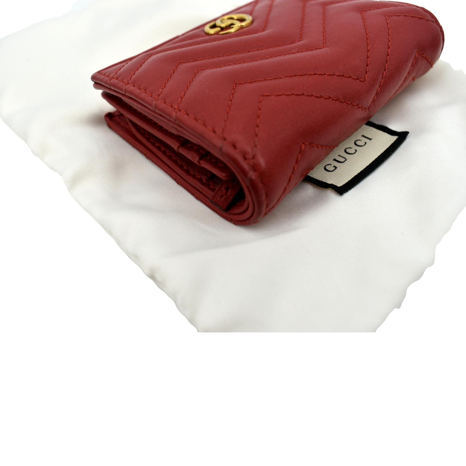 GG Marmont Leather Card Holder in Red - Gucci