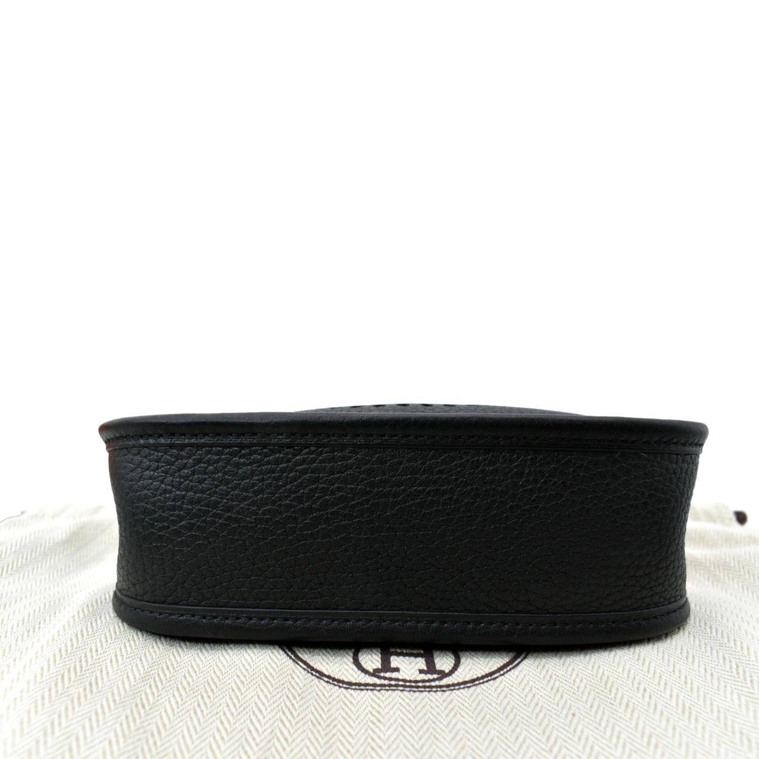 Evelyne leather crossbody bag Hermès Black in Leather - 35741049