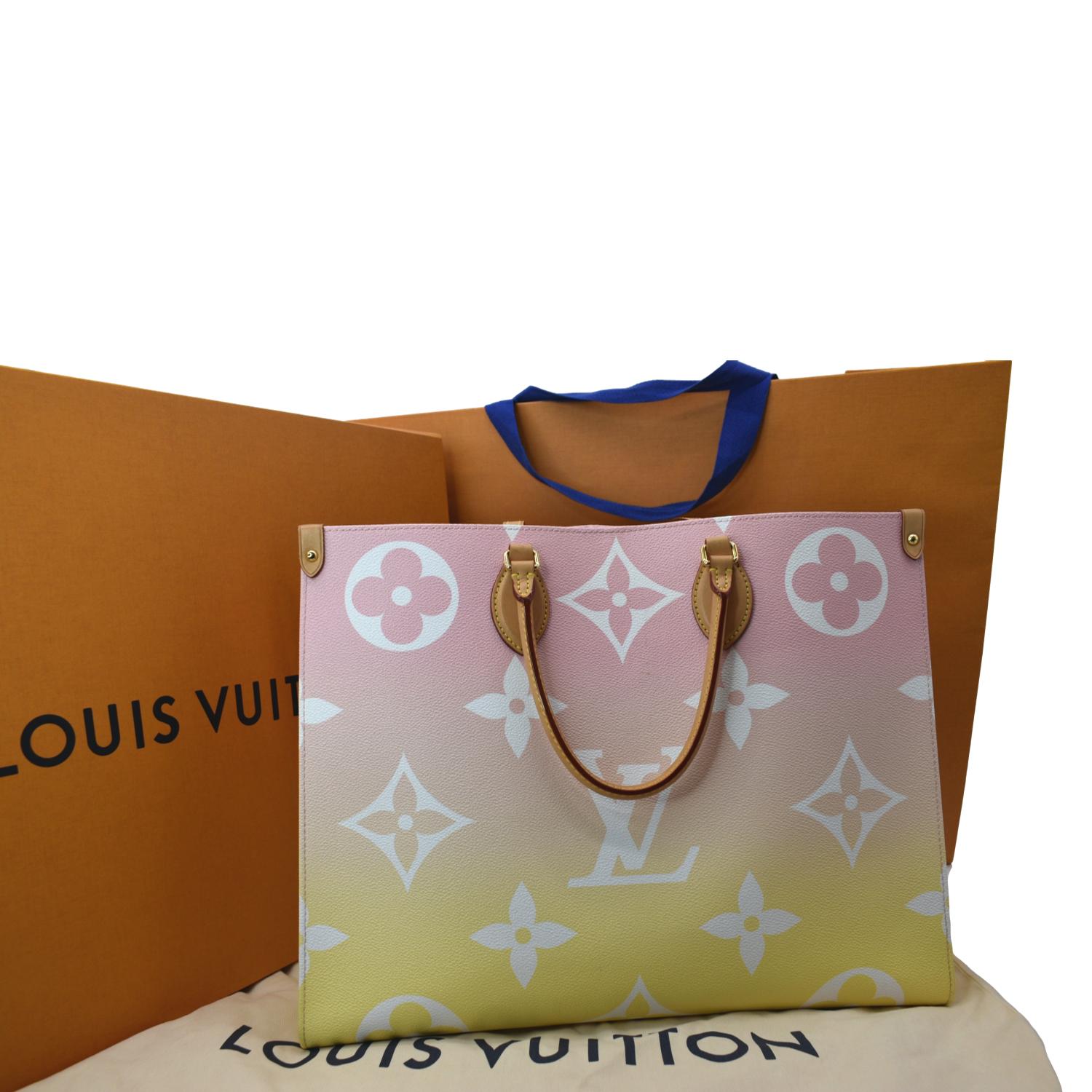 Louis Vuitton Pool Onthego GM Monogram Canvas Shoulder Bag