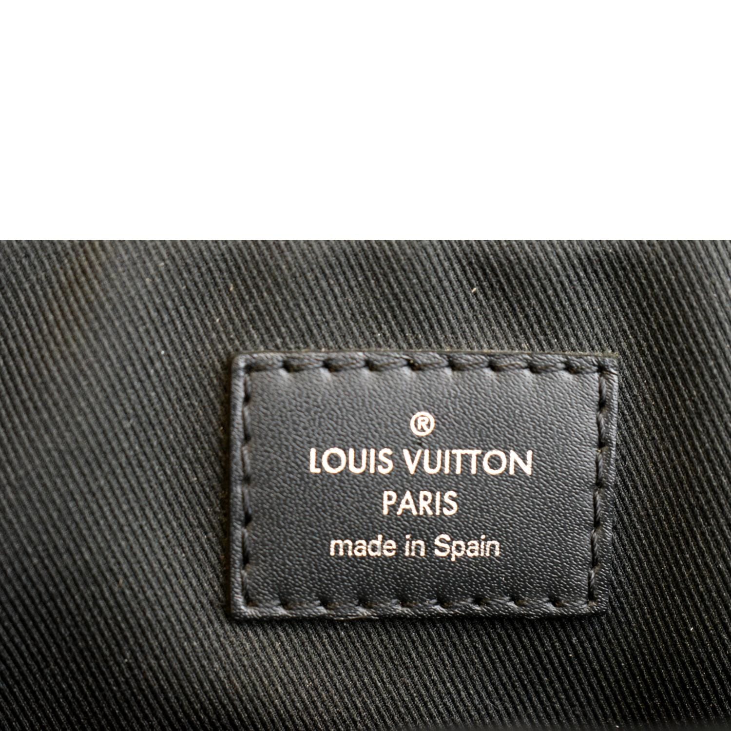 Louis Vuitton District NM PM Damier Graphite Messenger – Now You Glow