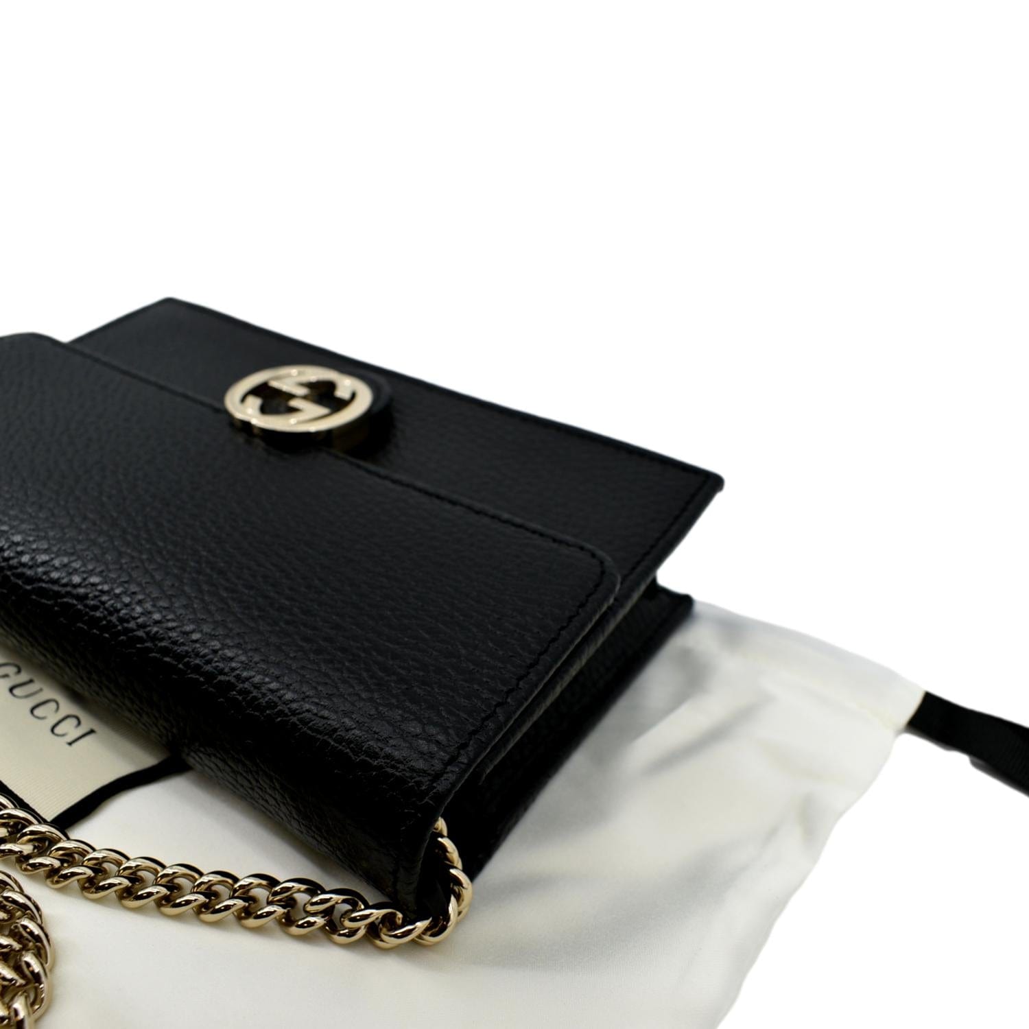 Interlocking leather crossbody bag Gucci Black in Leather - 27545360
