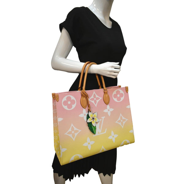 Louis Vuitton On The Go GM in Multicolour Handbag - Authentic Pre-Owned Designer Handbags