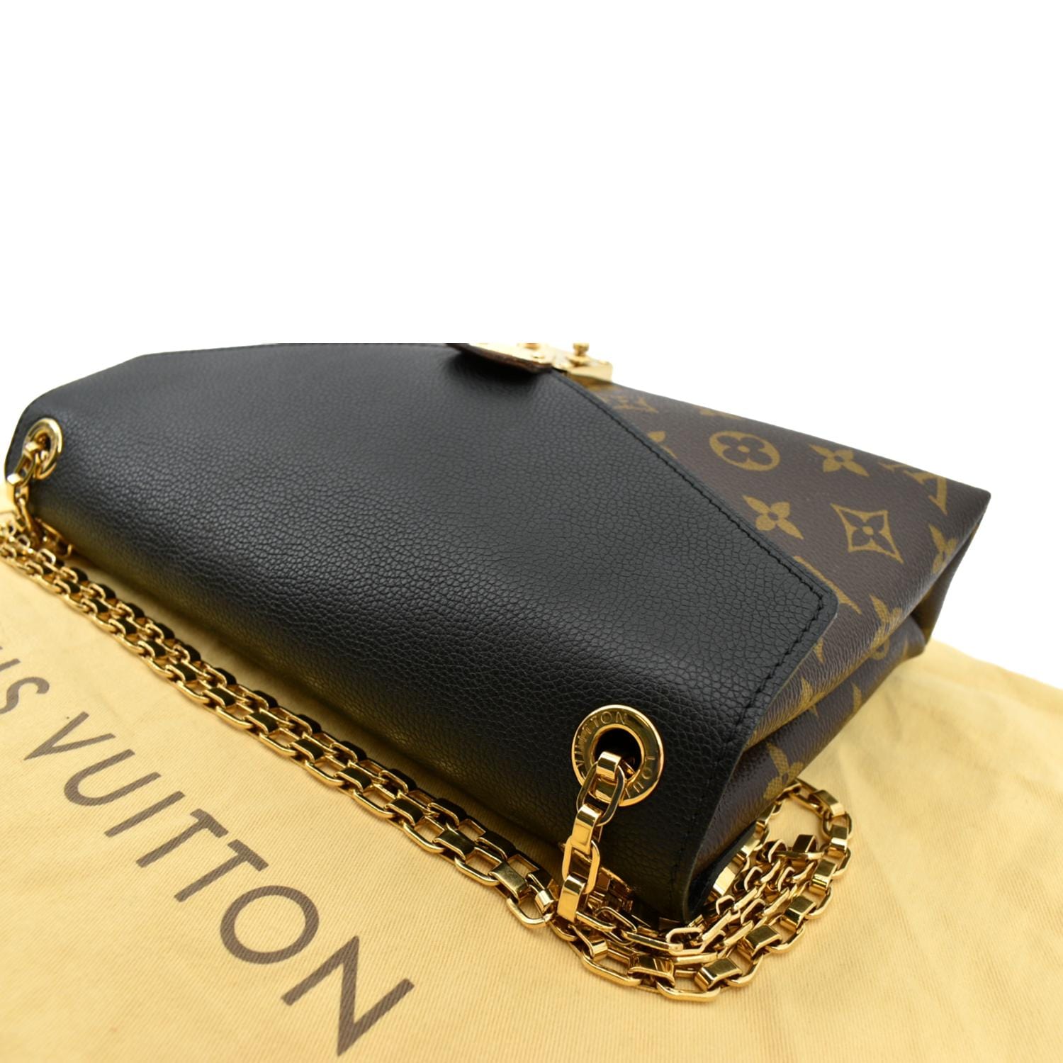 Louus Vuitton Chain Bag