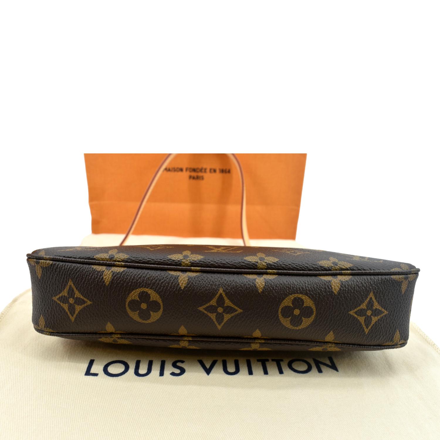 Louis Vuitton Pochette Accessoires Mm Monogram Canvas