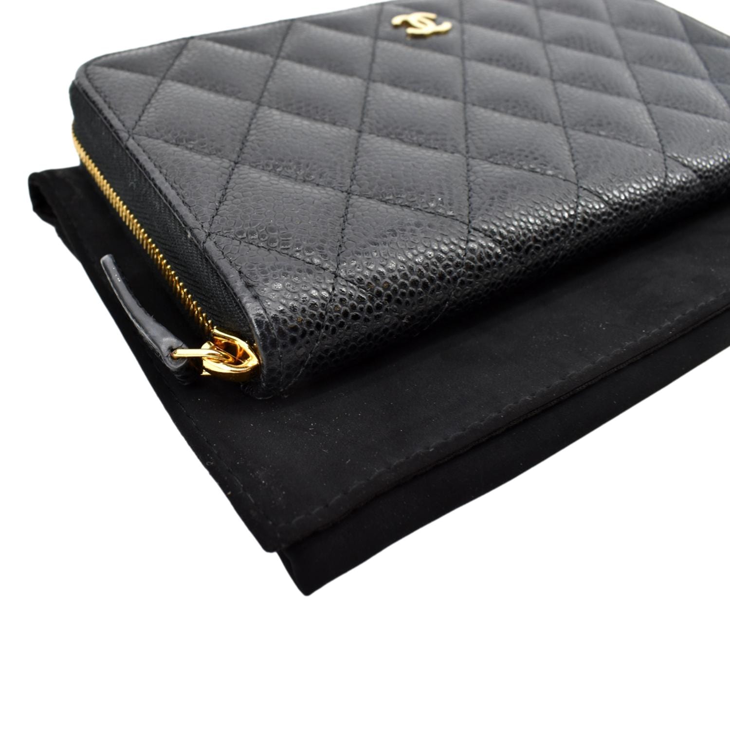ViaAnabel - This chic and durable Chanel Black Caviar Leather