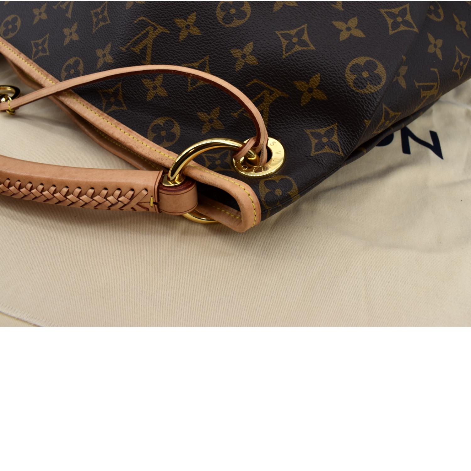Louis Vuitton Front Pocket Hobo Bags for Women