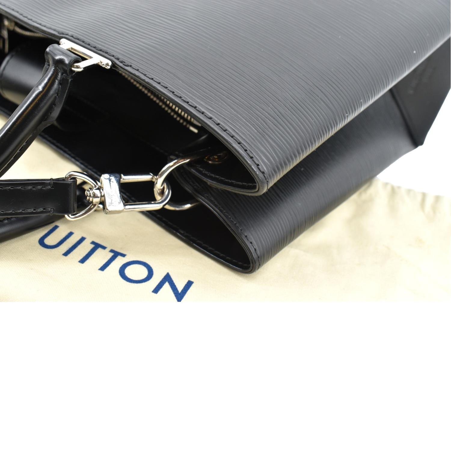 LOUIS VUITTON Kleber Epi Leather Shoulder Bag Black