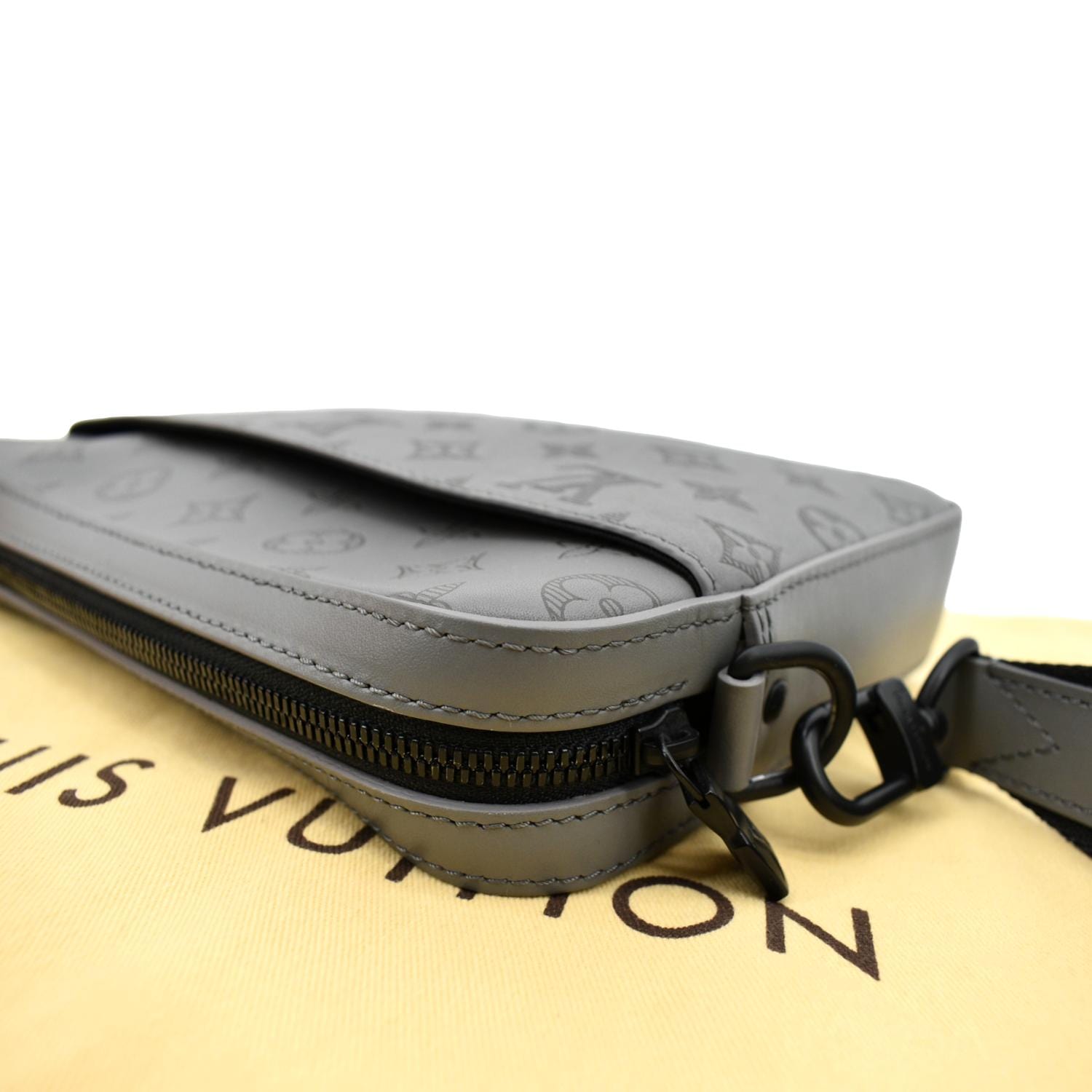 Louis Vuitton Mens Monogram Duo Messenger Bag – LuxuryPromise