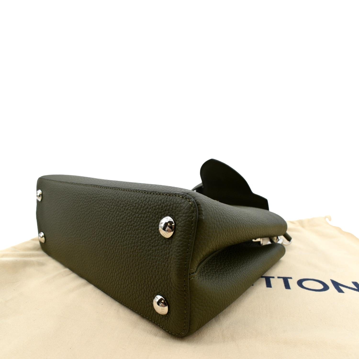 Louis Vuitton Capucines MM Taurillon Black Top Handle Bag