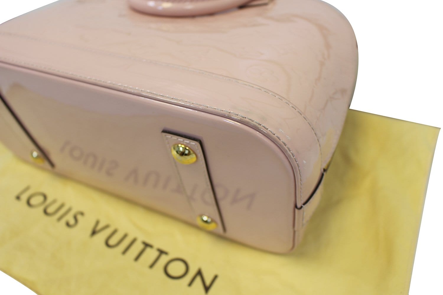 LOUIS VUITTON Monogram Vernis Alma PM Hand Bag Rose Velours M91583 LV Auth  46750 Patent leather ref.981621 - Joli Closet