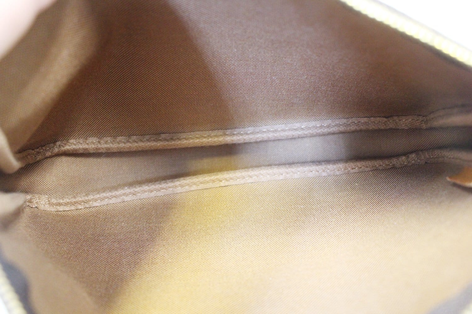 Louis Vuitton Bag Shape Gold Artificial Necklace