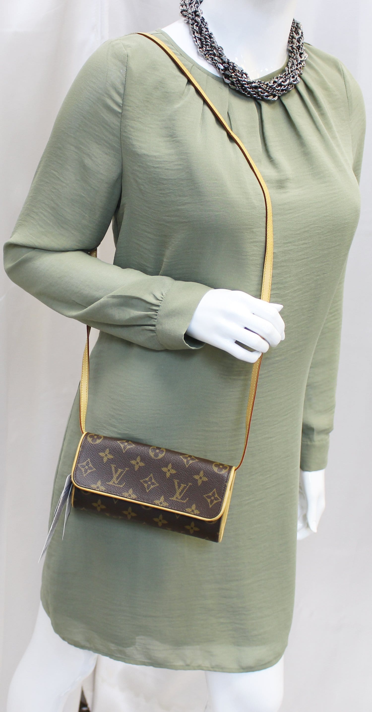 Louis Vuitton 1999 Pre-owned Monogram Pochette Twin GM Shoulder Bag