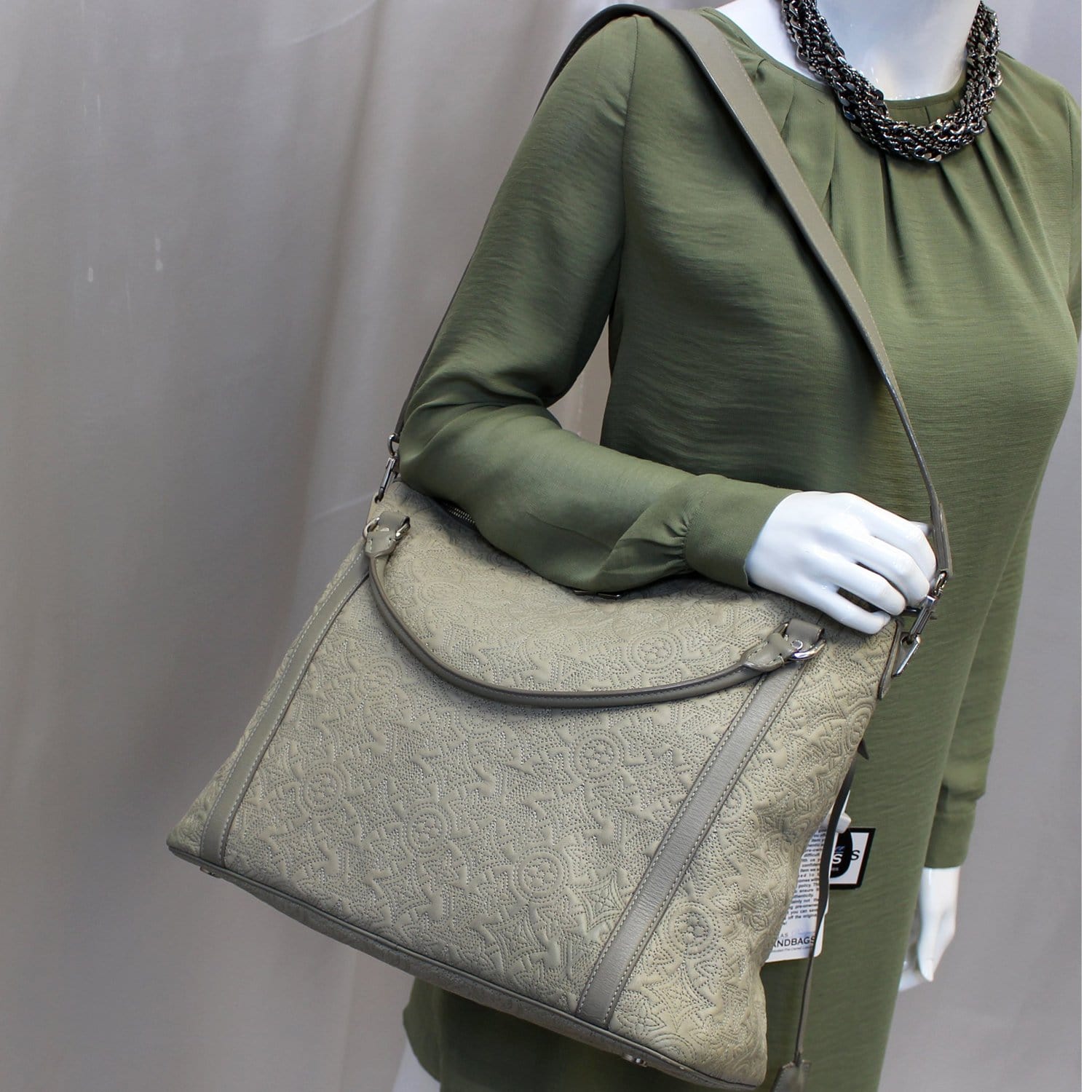 Louis Vuitton Antheia Ixia MM Monogram Handbag
