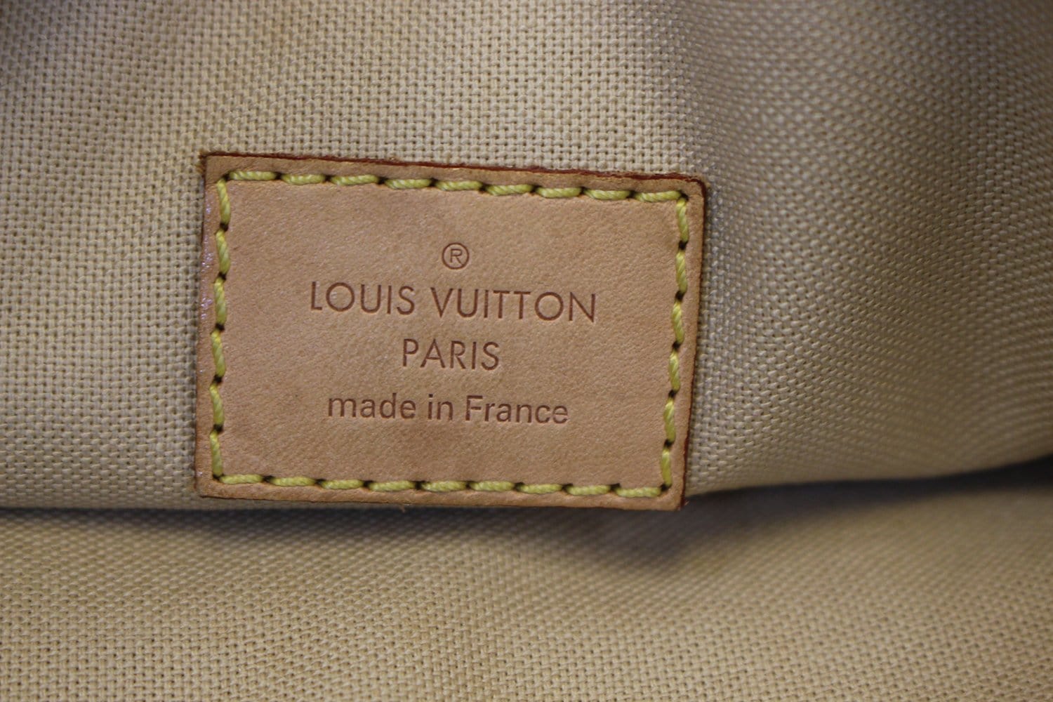 Louis Vuitton Damier Azur Pochette Bosphore Crossbody Bag - Neutrals  Crossbody Bags, Handbags - LOU112381