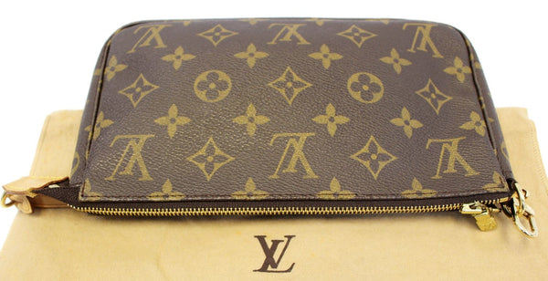 LOUIS VUITTON Monogram Canvas Pochette Accessoires Pouch Bag