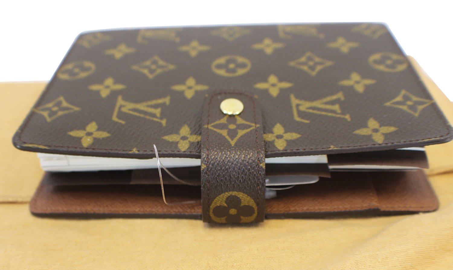 Louis Vuitton Large Ring Agenda Cover GM in Monogram with 2023 Weekly  Agenda Refill - SOLD