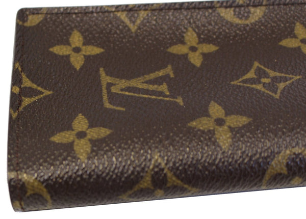 LOUIS VUITTON Monogram Etui Lunettes Simple Glasses Case