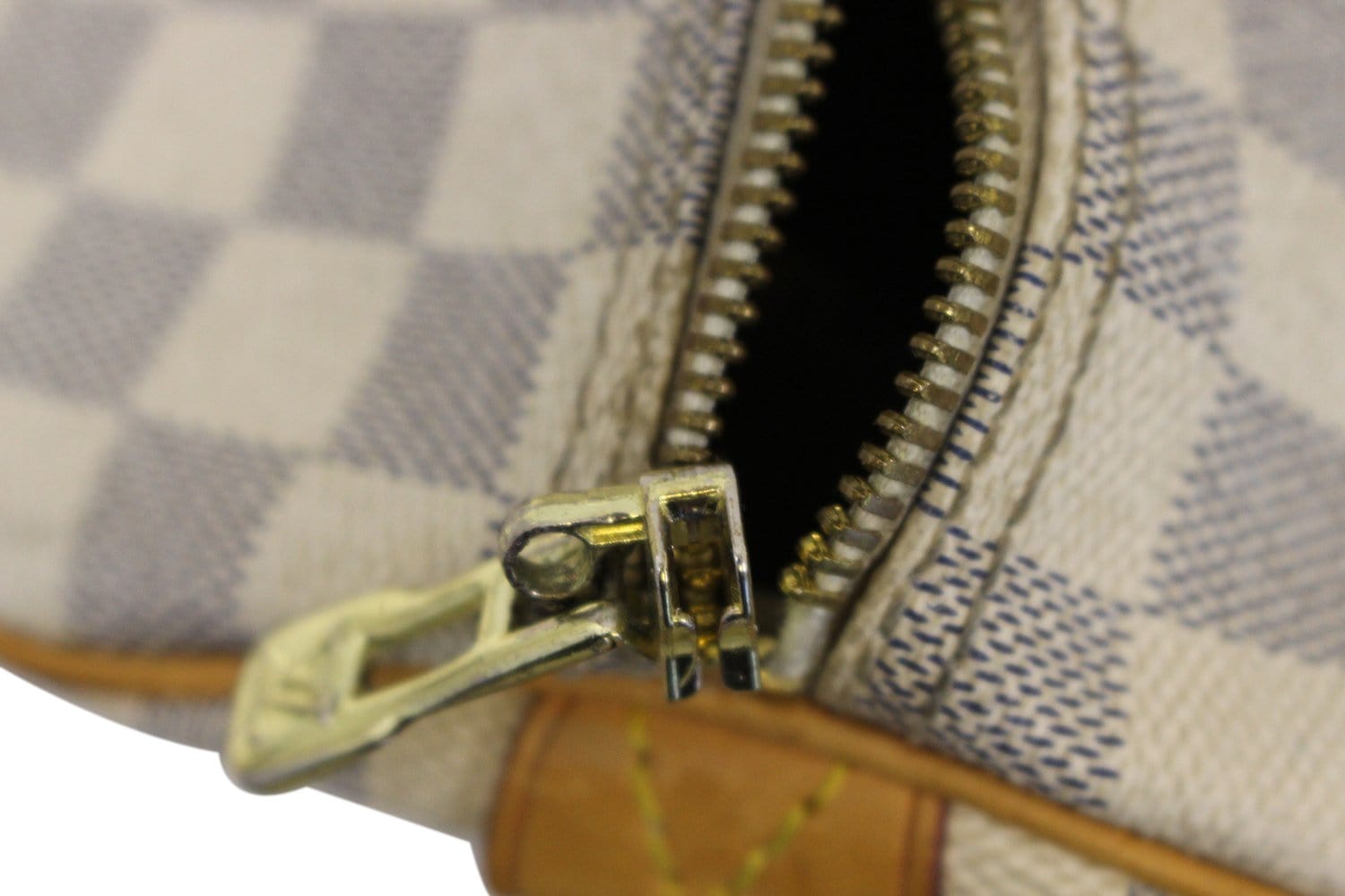 White Louis Vuitton Damier Azur Keepall 50 Travel Bag – Designer