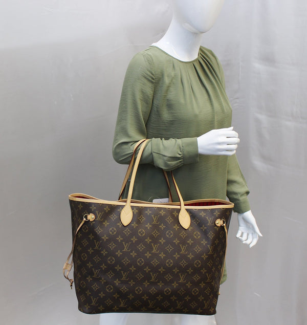 LOUIS VUITTON Monogram Neverfull GM Shoulder Bag Red