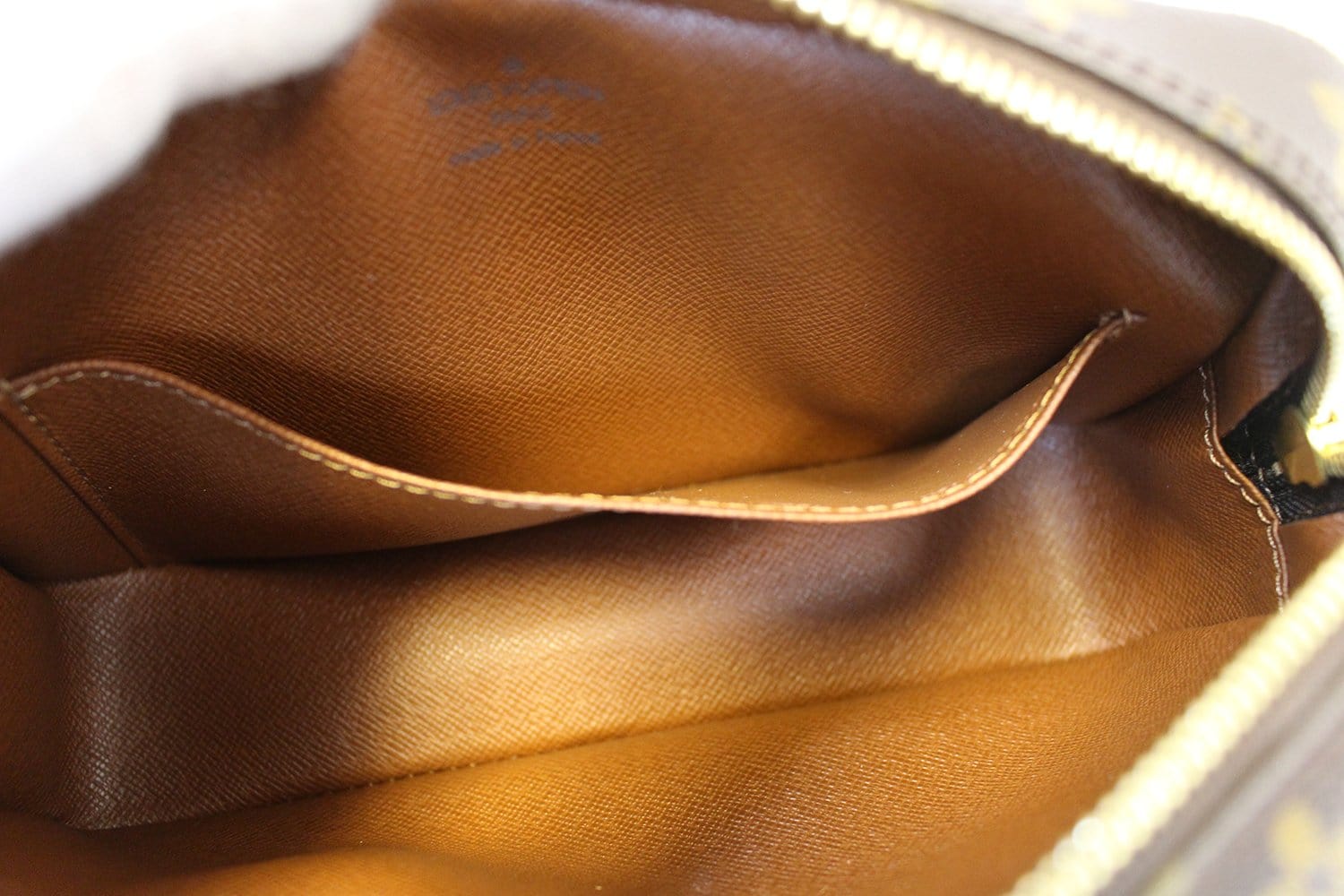 Louis Vuitton monogram pochette Cite shoulder bag – My