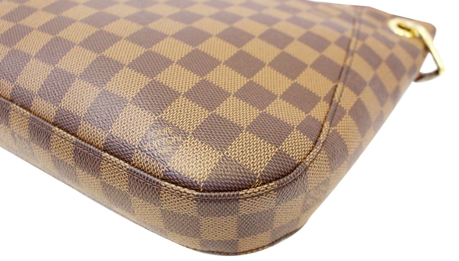Authentic LV Damier Ebene South Bank Besace for Sale in Lacey