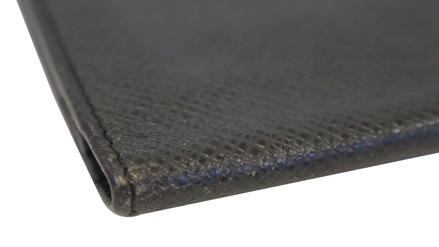 Louis Vuitton Vintage Black Taiga Porte Chequier Checkbook Wallet Leather  ref.1034056 - Joli Closet