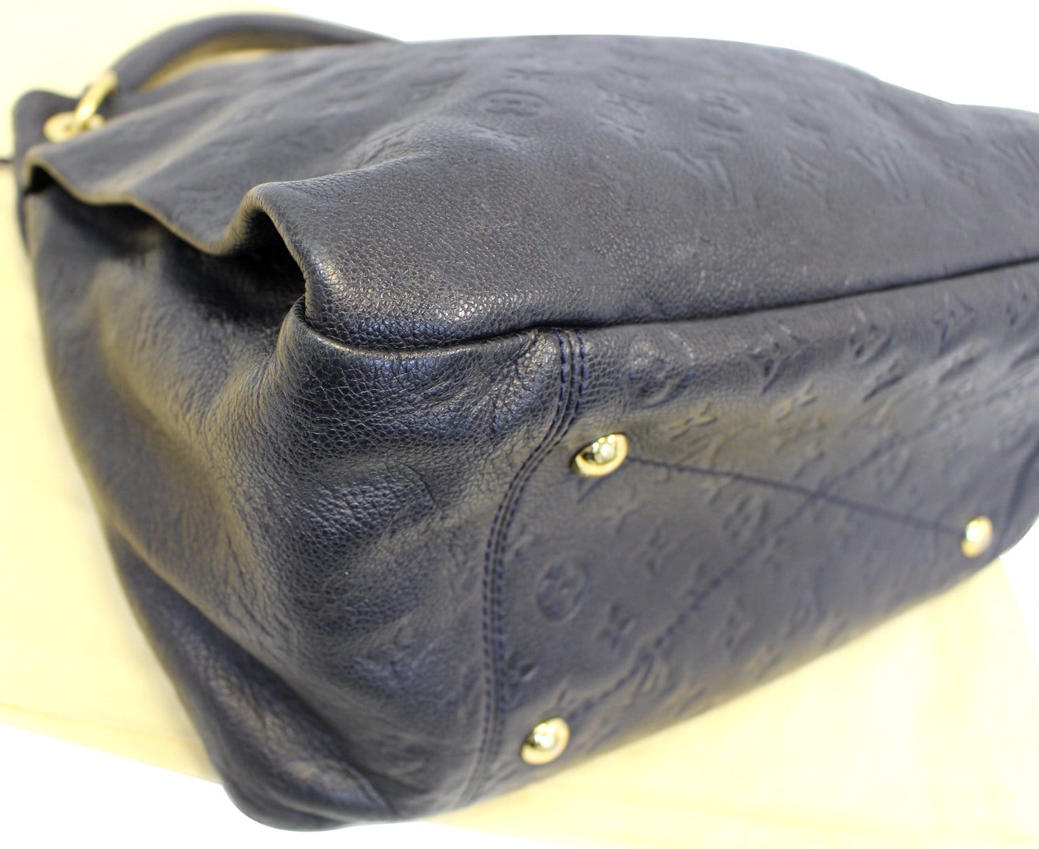 Louis Vuitton, Bags, Rare Artsy Infini Louis Vuitton Bag