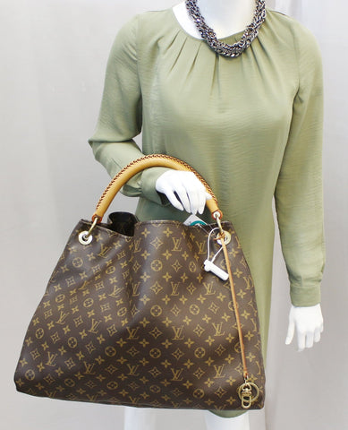 LOUIS VUITTON Monogram Canvas Artsy GM Shoulder Bag Limited