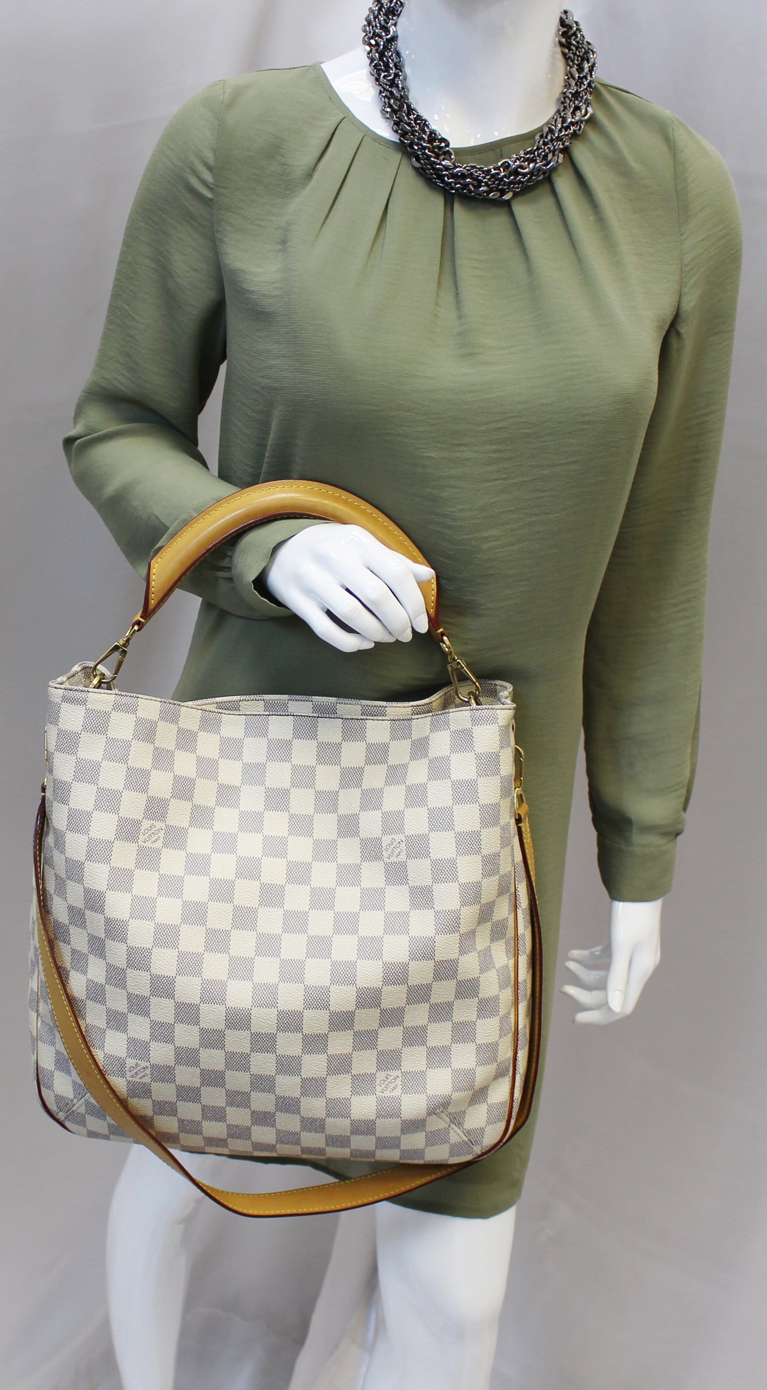 Soffi - Louis Vuitton - LOUISVUITTON.COM  Bags, White shoulder bags,  Fashion bags